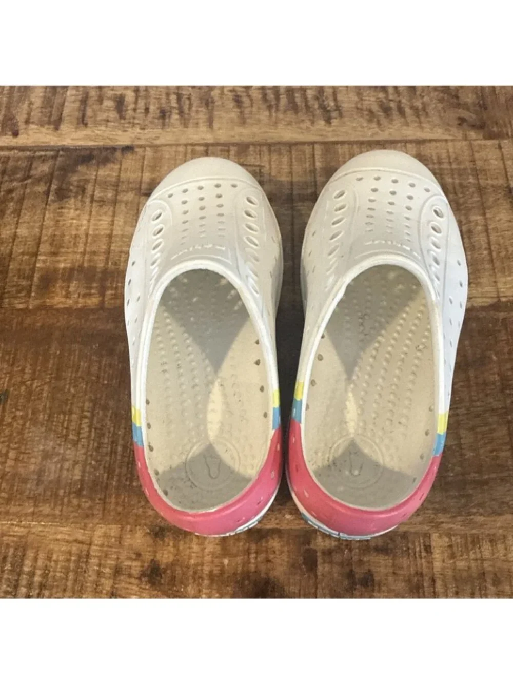 NATIVE Jefferson Toddler Size C10 Boxfish Slip On Play Rubber Shoes - White Pink